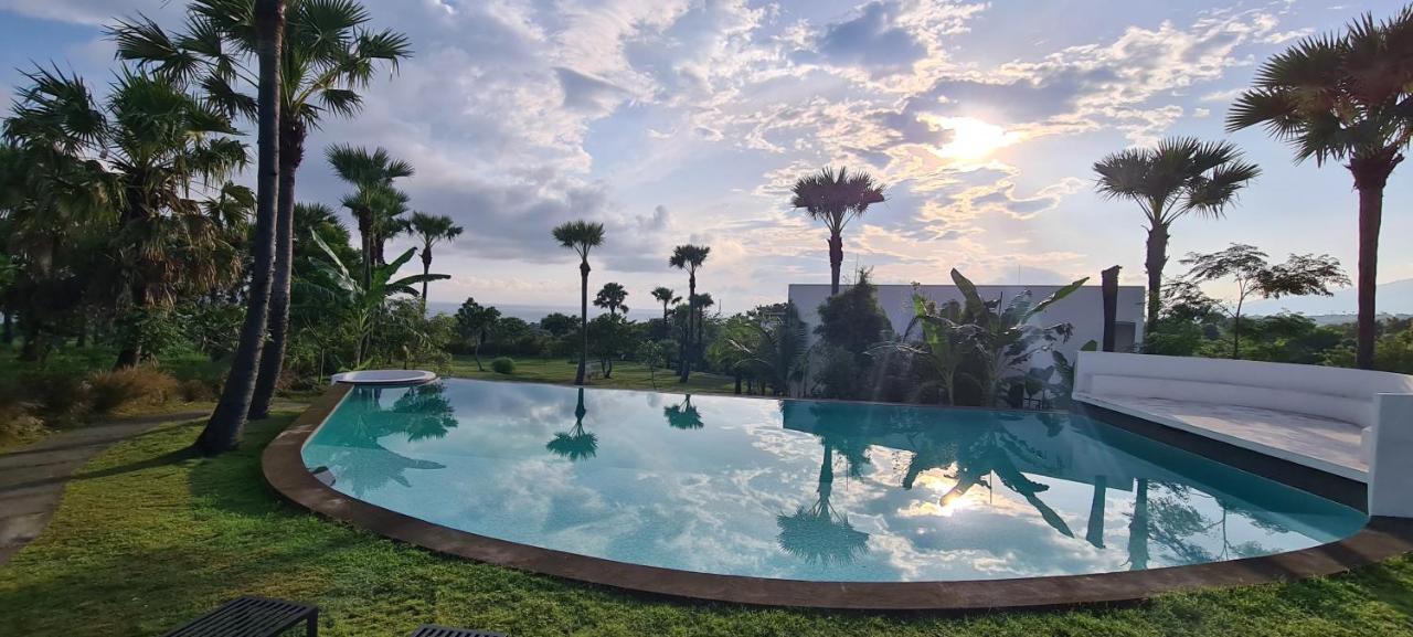 Palm Springs Bali Dive Resort 툴람벤 외부 사진