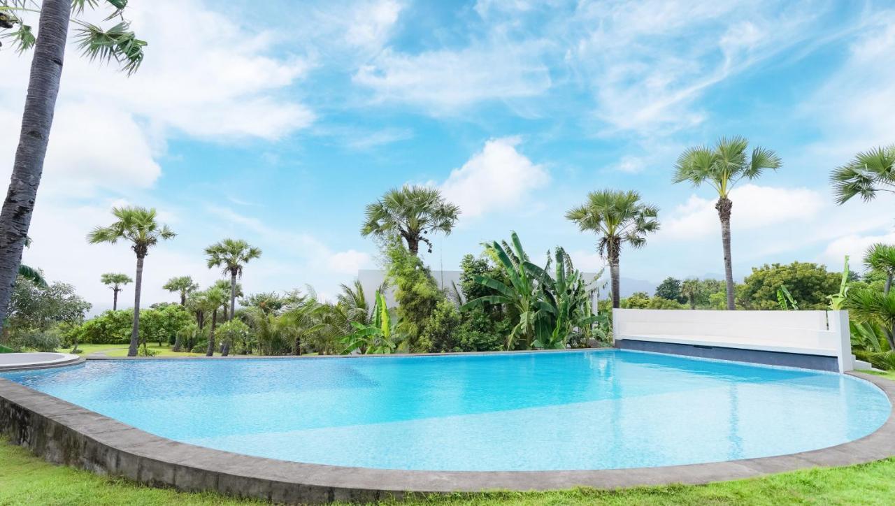 Palm Springs Bali Dive Resort 툴람벤 외부 사진