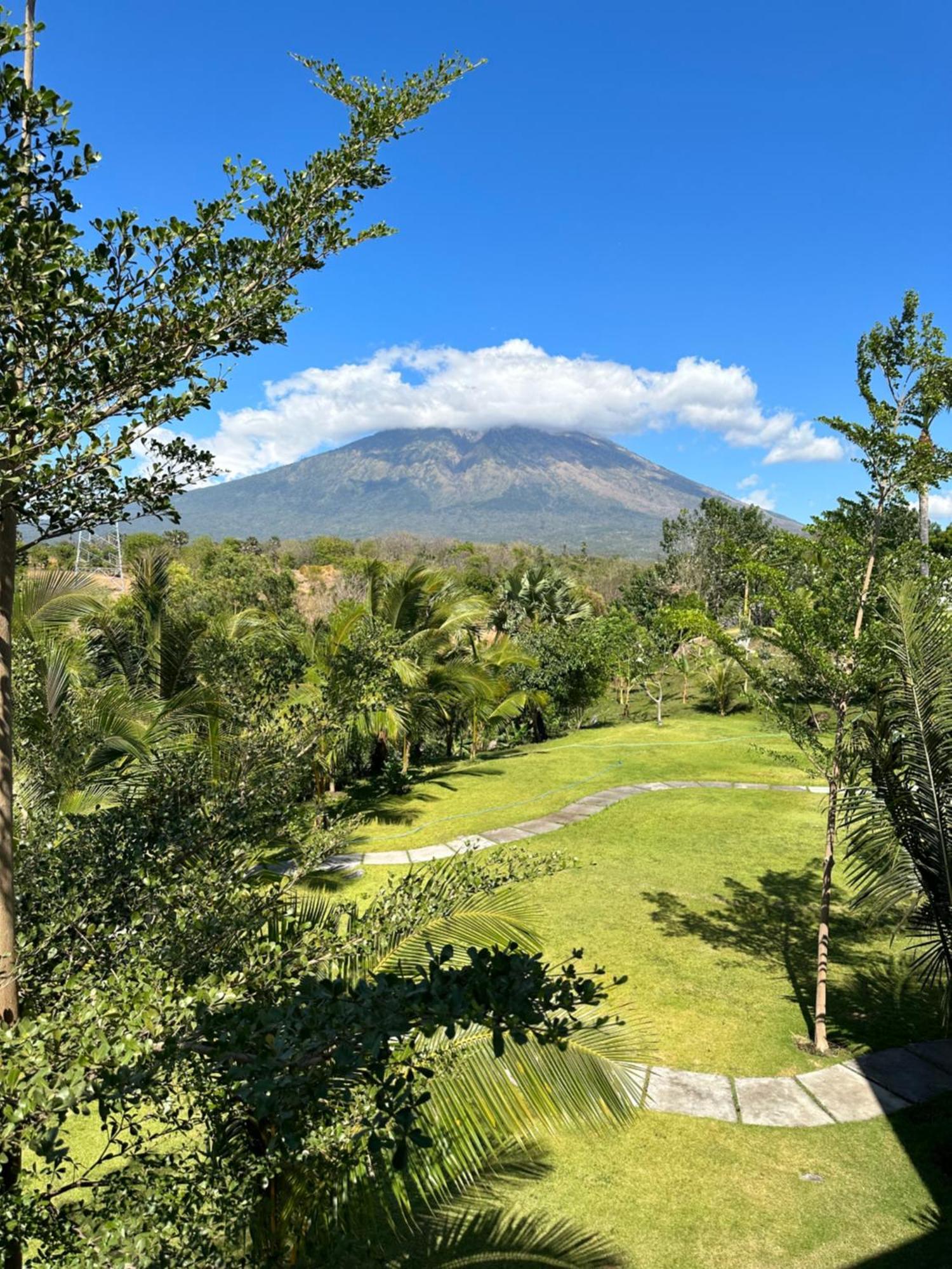 Palm Springs Bali Dive Resort 툴람벤 외부 사진